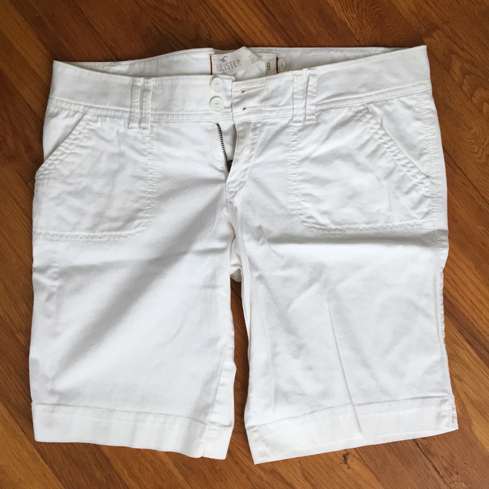Hollister White Bermuda Shorts